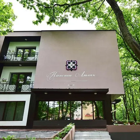 호텔 Boutique Lyulyak 2*