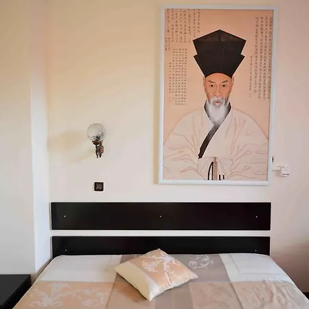 Boutique Lyulyak Ξενοδοχείο